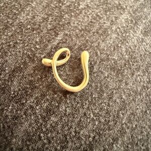 Authentic Tiffany & Co. Elsa Peretti Sterling Silver “V” Initial Pendant